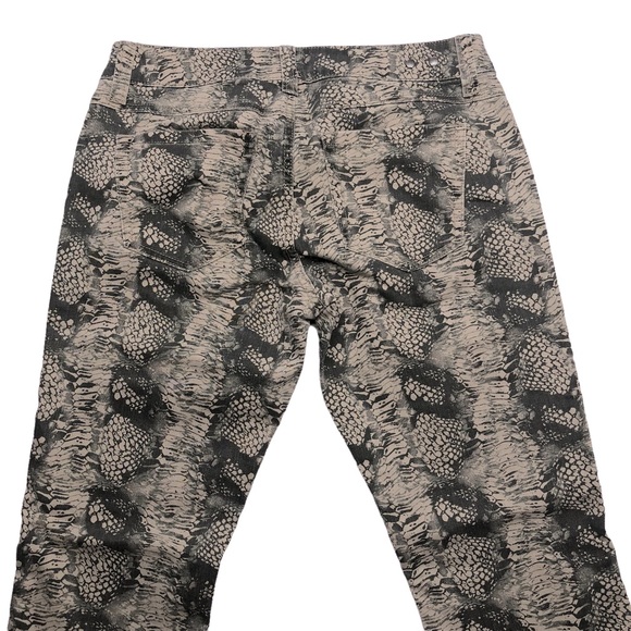 CAbi 958 Low Rise Stretch Diamondback Snakeskin Print Skinny Jeans - Picture 8 of 12